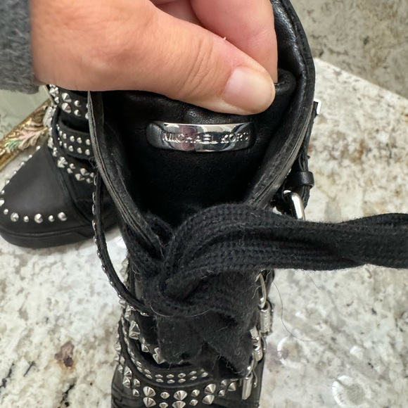 Michael Kors Leather bootie - Picture 5 of 6